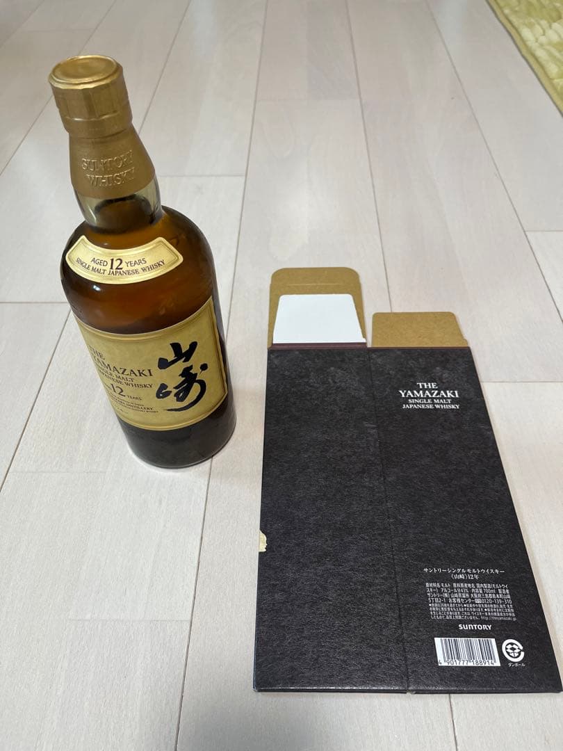 山崎12年　カートン付き　新品　未開封