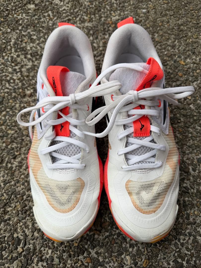 Mizuno ウエーブモーメンタムエリート　シューズ　　バレー