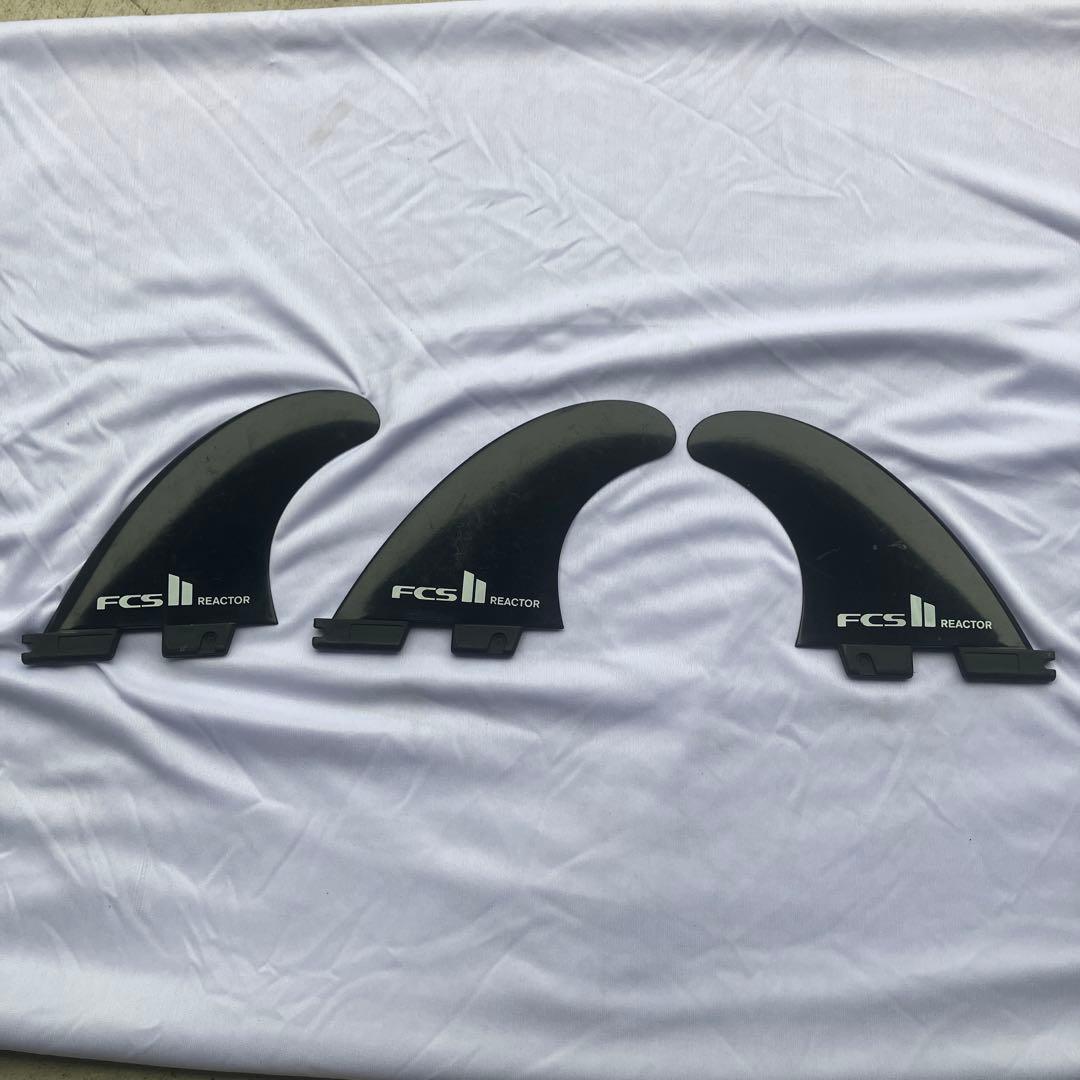 FCS II REACTOR ブラックフィン 3枚セットMサイズ
