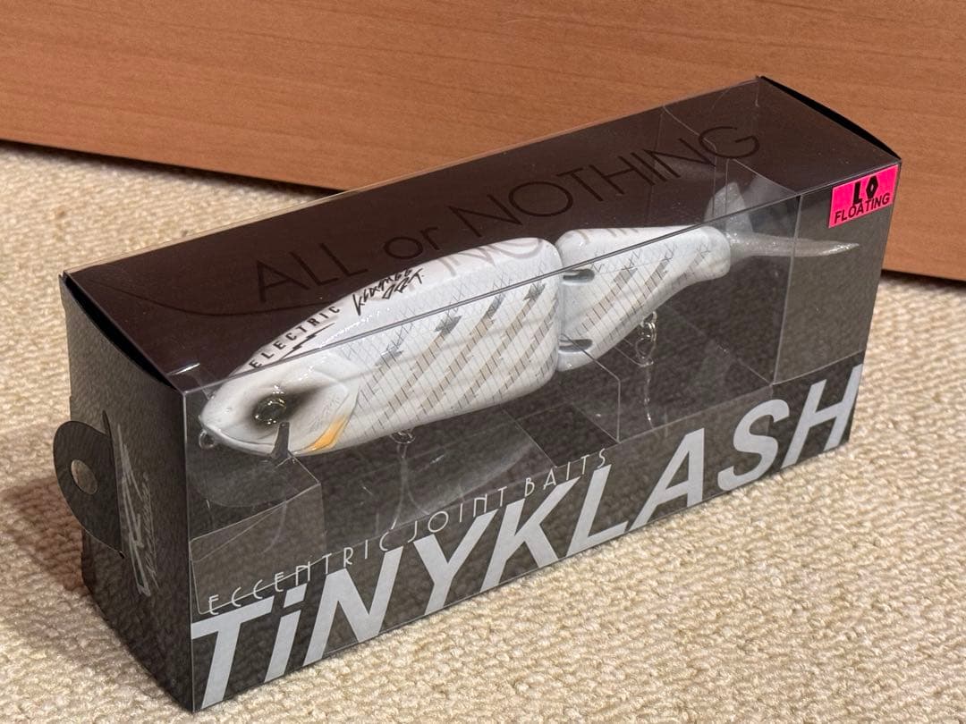 DRT TiNYKLASH LowタイニークラッシュElectric White