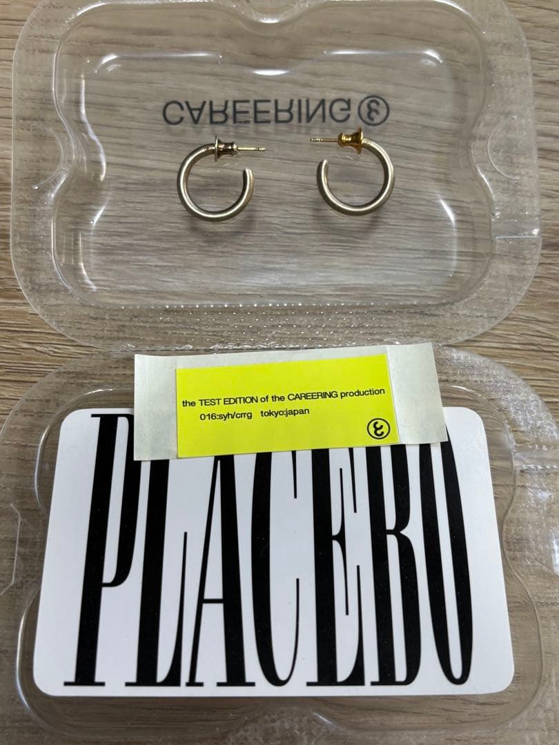 CAREERING キャリアリング　ゴールド　ピアス