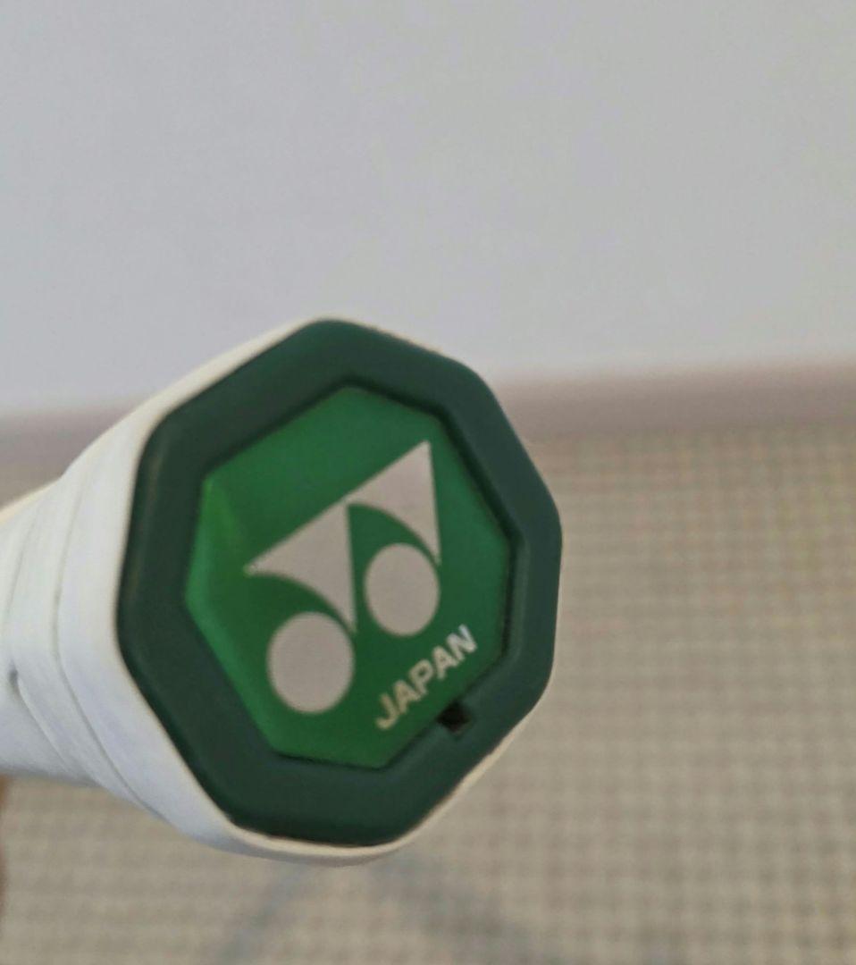 YONEX 硬式テニスラケット　EZONE 100