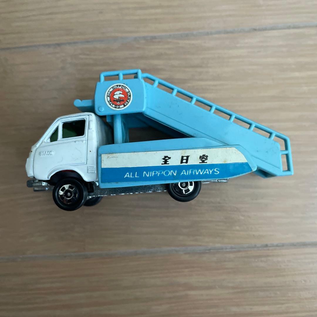 ぽんちゃん トミカ新空港セット スーパージャンボ 全日空