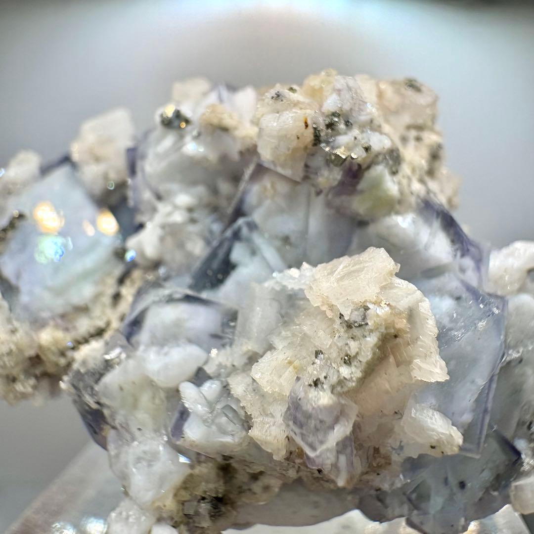 600 中国 ヤオガンシャン産　ポーセリンフローライト