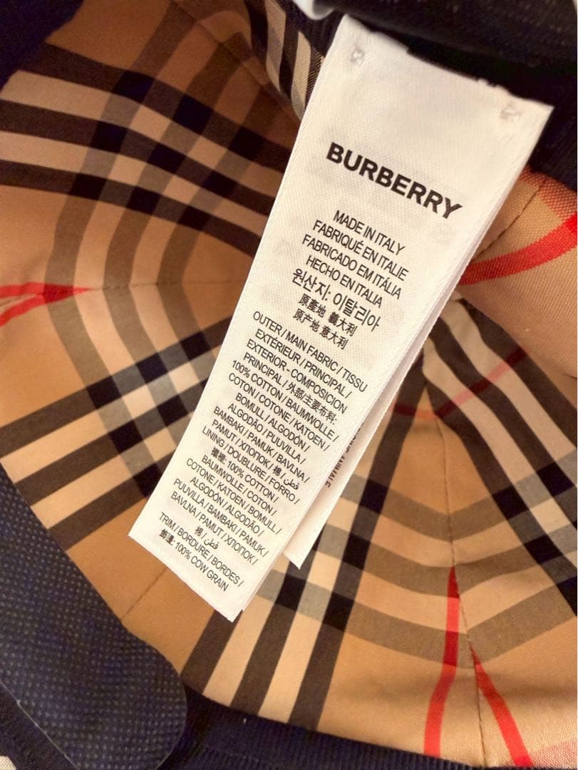 Burberryキャップタグ付正規品ブラック/ノバチェックsize XL