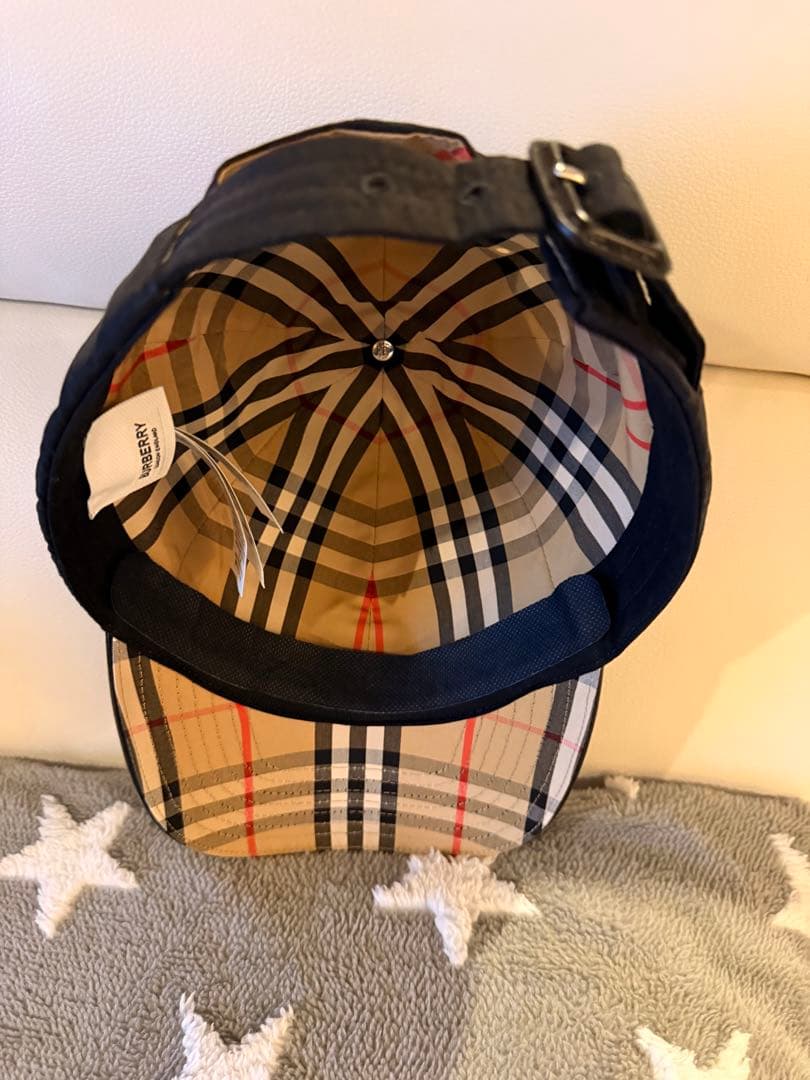 Burberryキャップタグ付正規品ブラック/ノバチェックsize XL