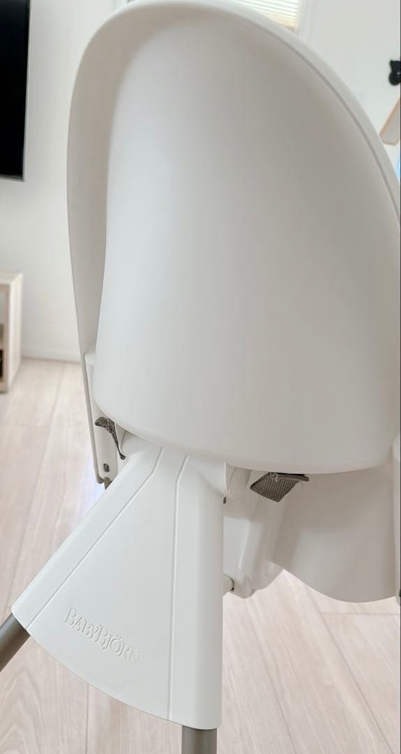 【美品！】ベビービョルン ハイチェア (ハーネス付) ホワイト/グレー 希少色
