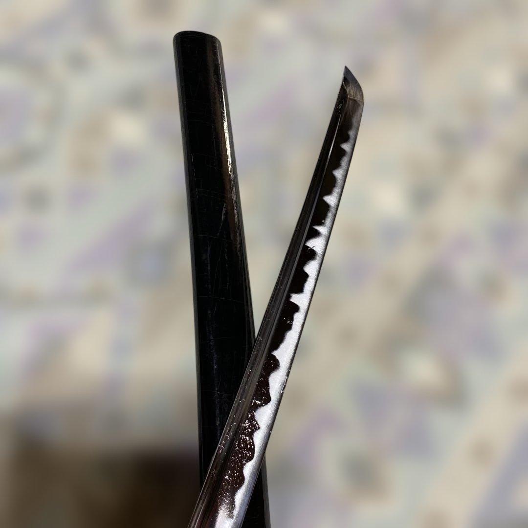 模造刀(居合刀) 紺色柄 菊彫丸鍔 黒呂鞘