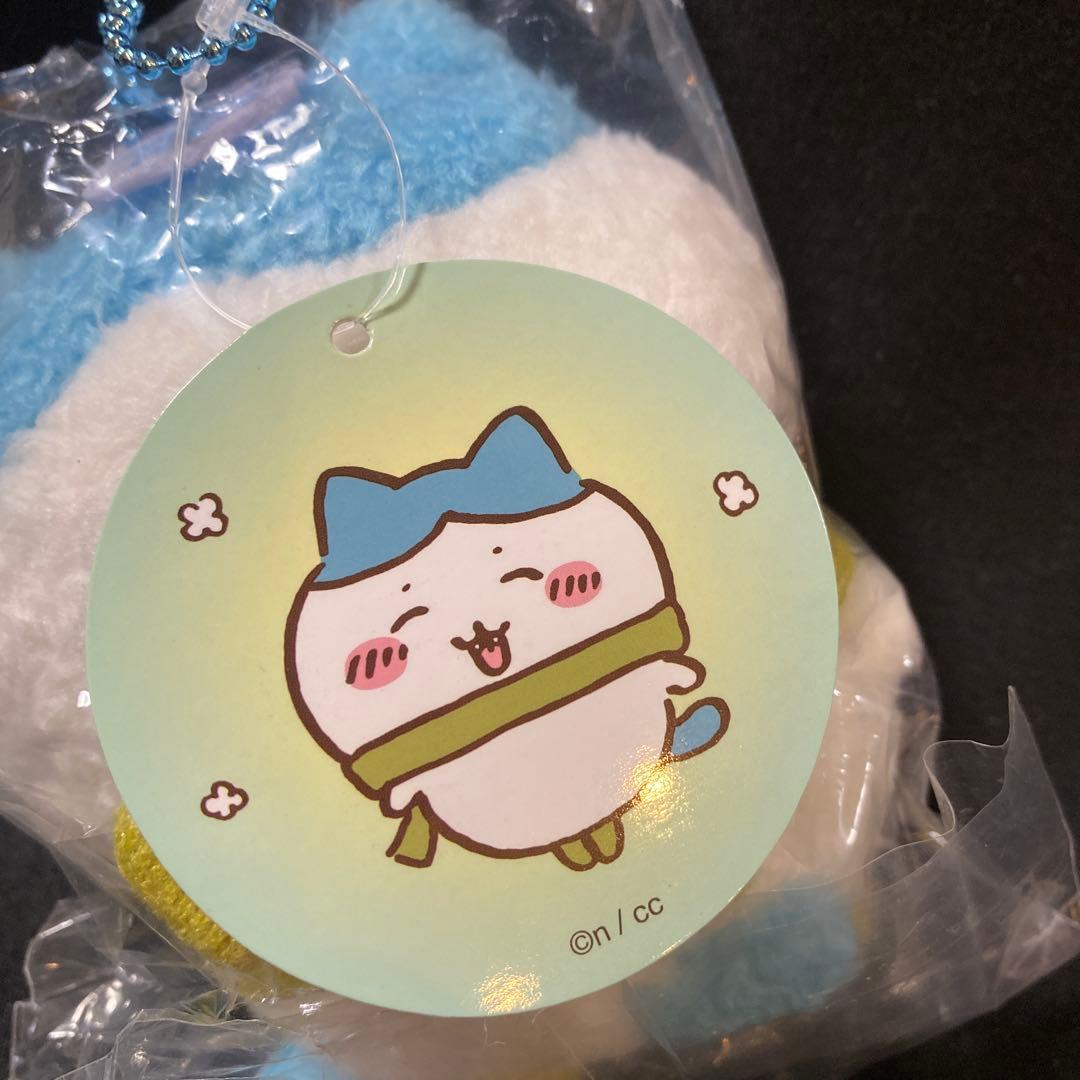 ちいかわ　ぬくぬくの装いマスコット　ちいかわ　ハチワレ