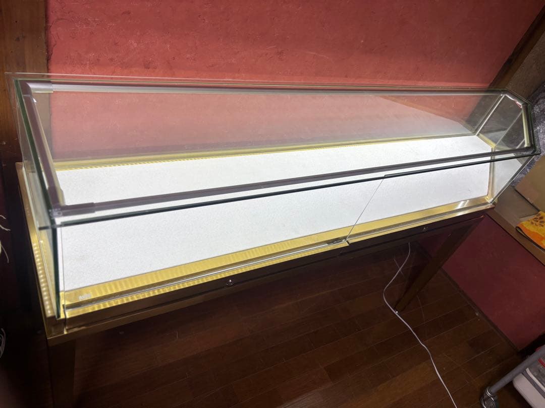 カウンター型LED照明&引き出し付きガラスジュエリーショーケース③