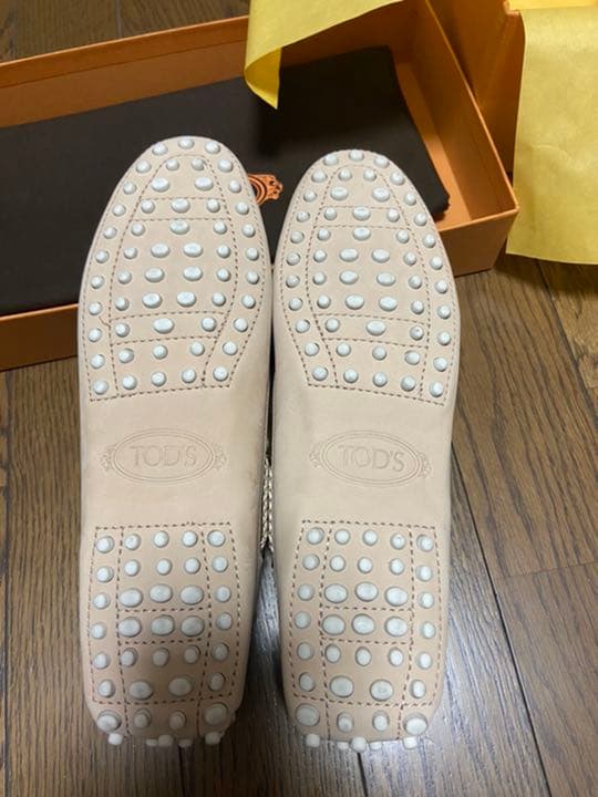 TOD’S 未使用品 ドライビングシューズ