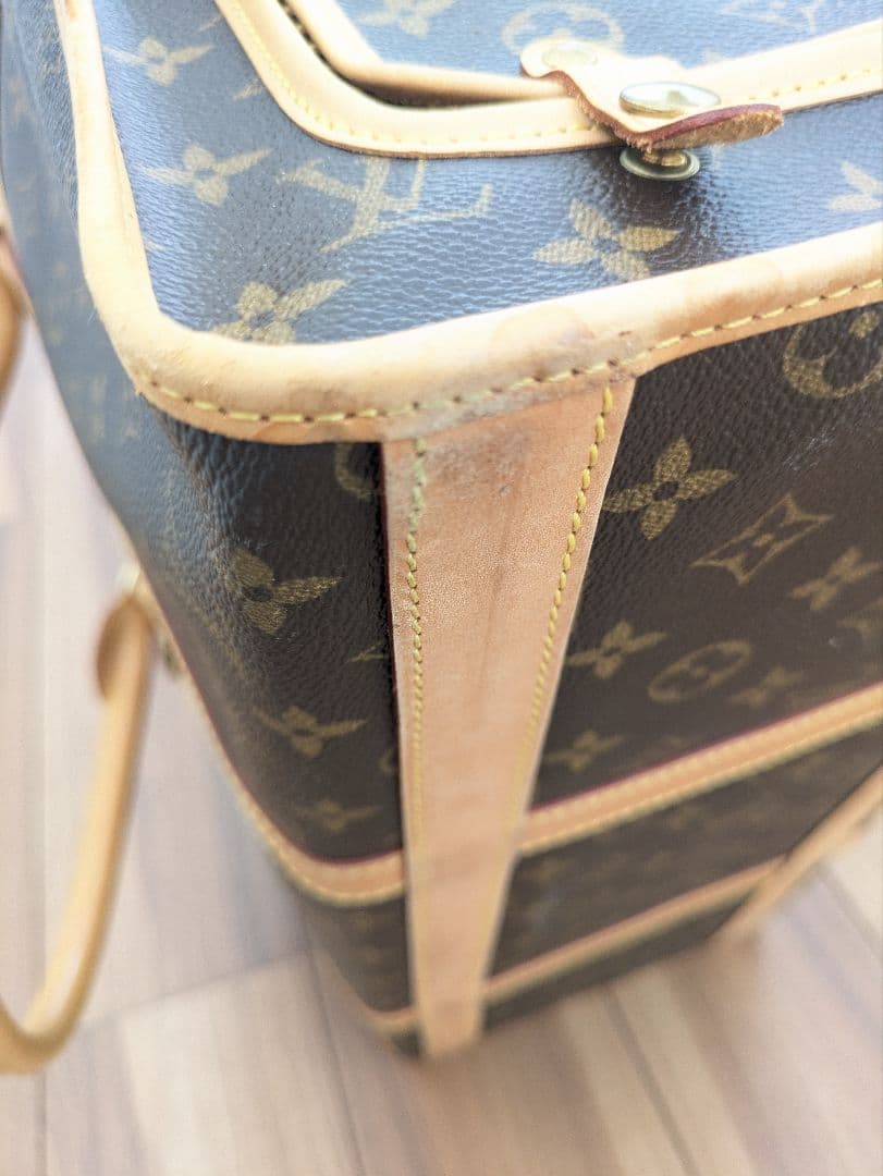 LOUISVUITTON　ペットキャリー