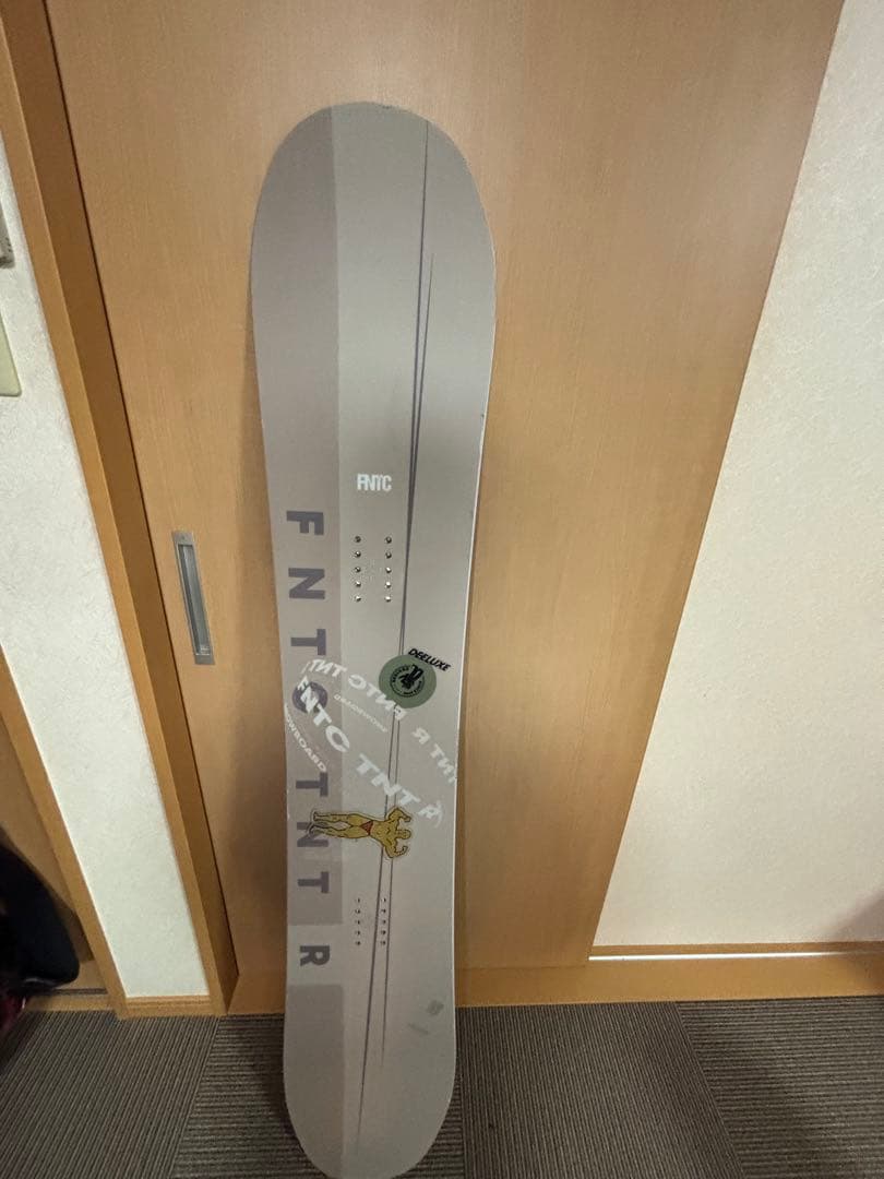 24-25 FNTC エフエヌティーシー TNTR グラトリ スノーボード 板