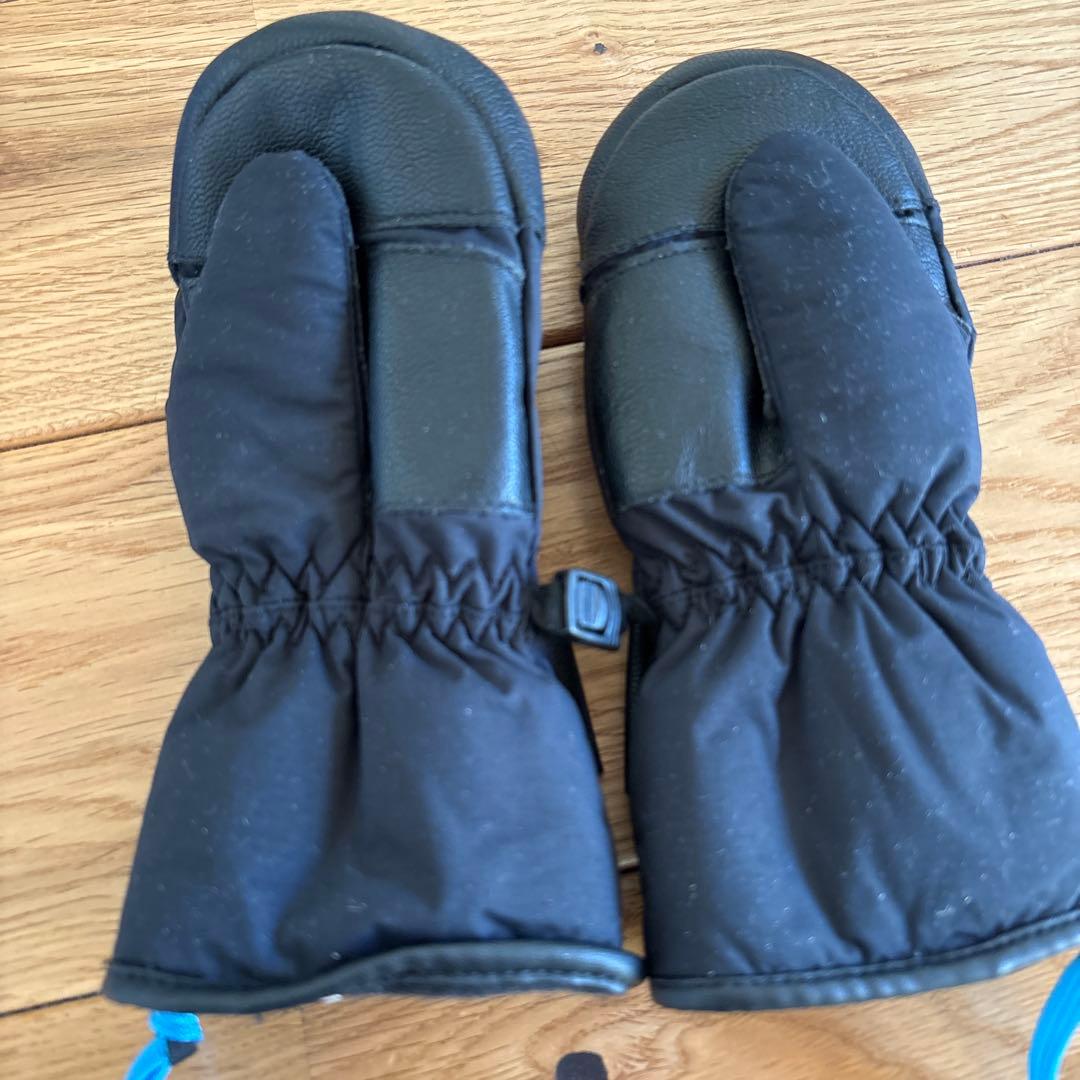 ザ ノースフェイス　キッズ　スノーウェア　つなぎ　スキーウェア　手袋