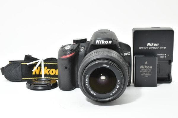 ★極上品★シャッター3006回！★ ニコン D3200 レンズセット #753