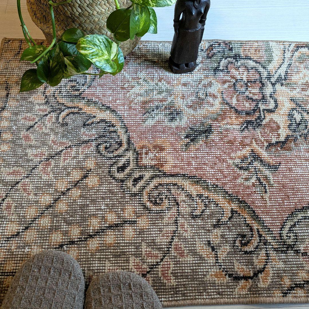 50×91 くすみサーモンピンク×くすみチャコールグレー　トルコヴィンテージラグ