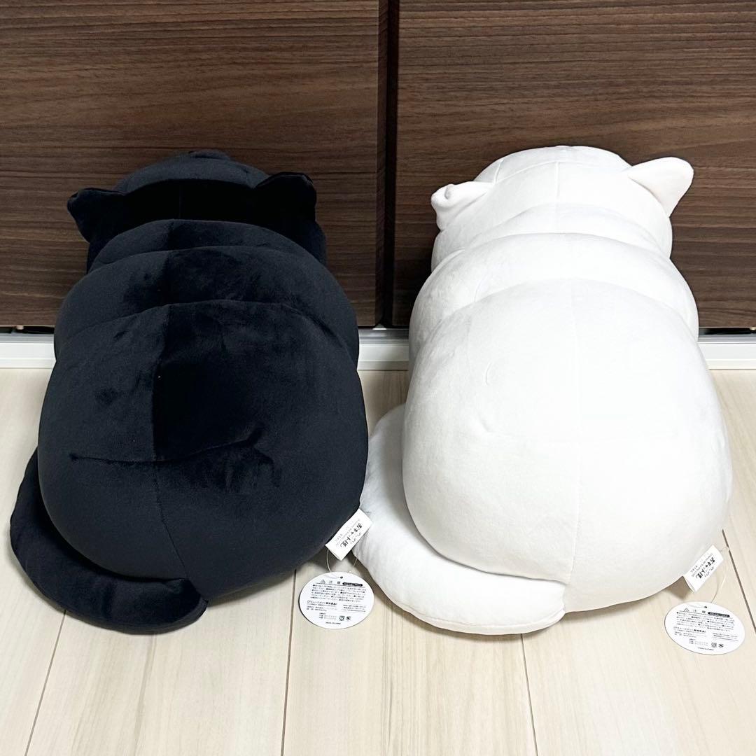 ぽちゃぽちゃおキャット様　おおきなぬいぐるみ　2個