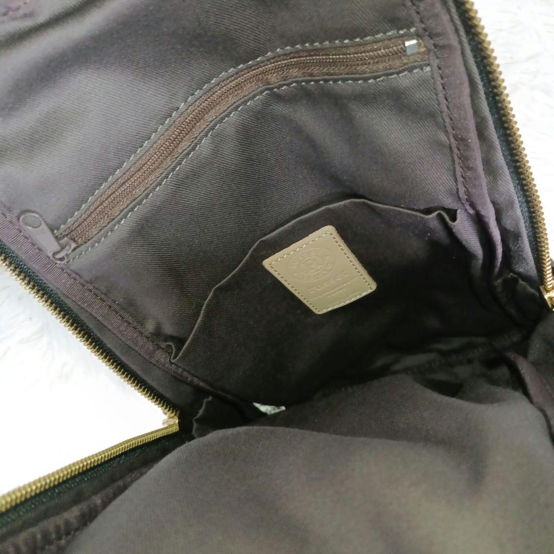 極美品・新同■russet モノグラム ボディバッグ ブラック×ブルー