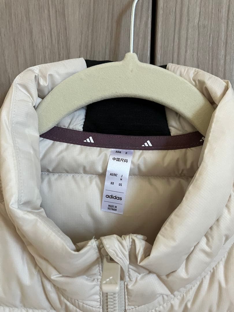 【美品】adidas ダウンベスト Mサイズ