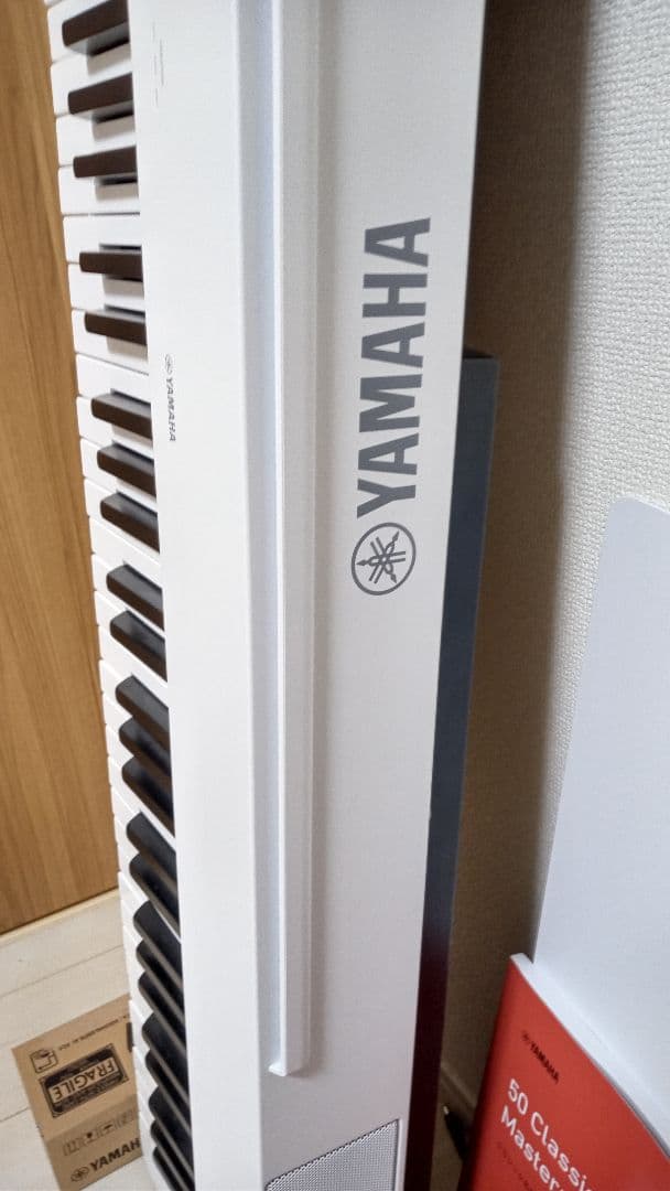 YAMAHA 88鍵盤・電子ピアノP-225 ホワイト24年製