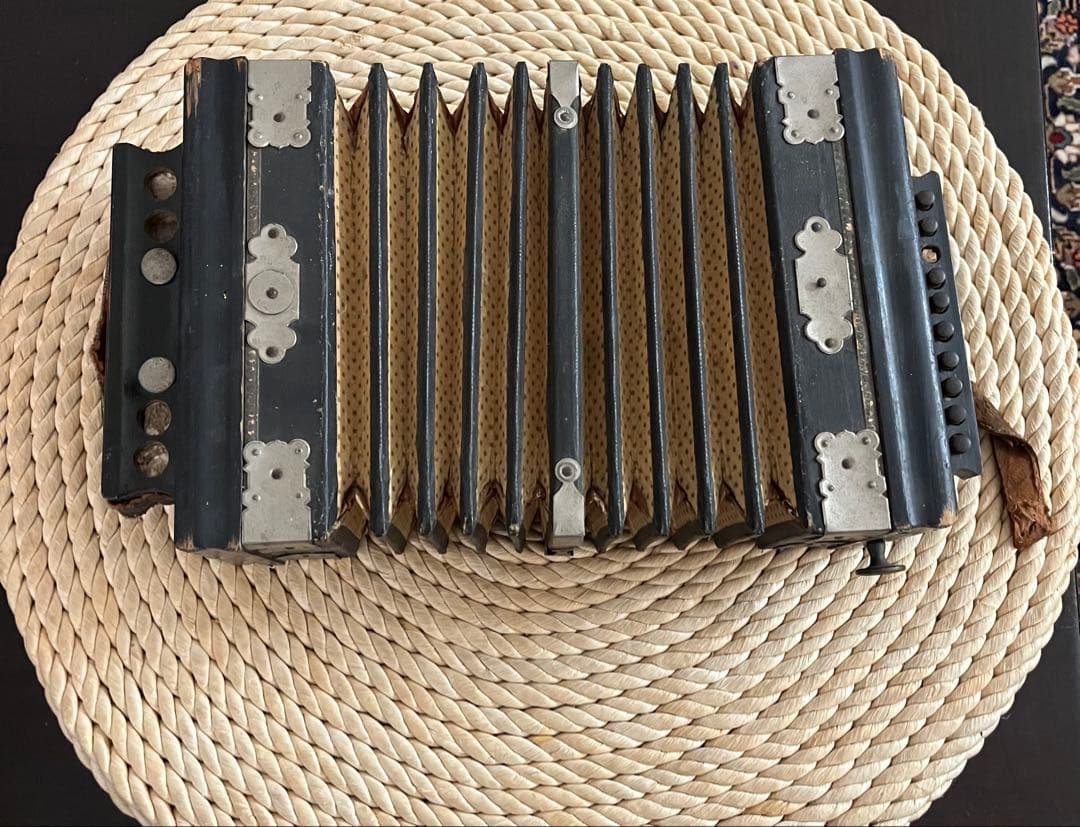 アンティーク フランス製 アコーディオン 楽器 インテリア 骨董 古い