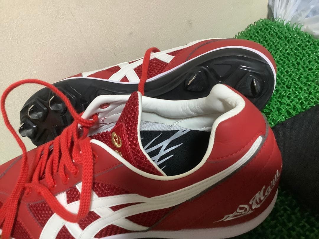 未使用　丸 佳浩　支給品　スパイク　アシックス　専用バッグ付き