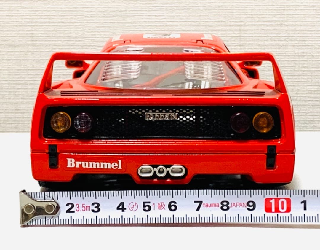 フェラーリ　Ferrari F40 ダイキャストモデル　1/18モデル　希少