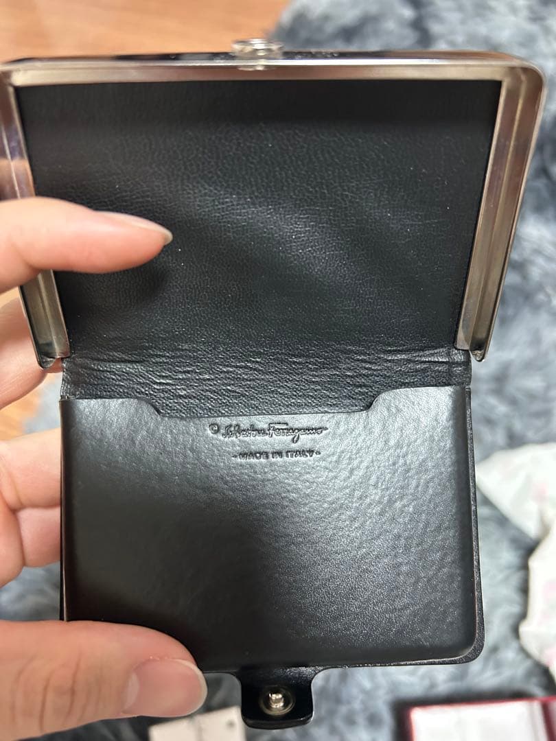 Salvatore Ferragamo レザー カードケース 名刺入れ