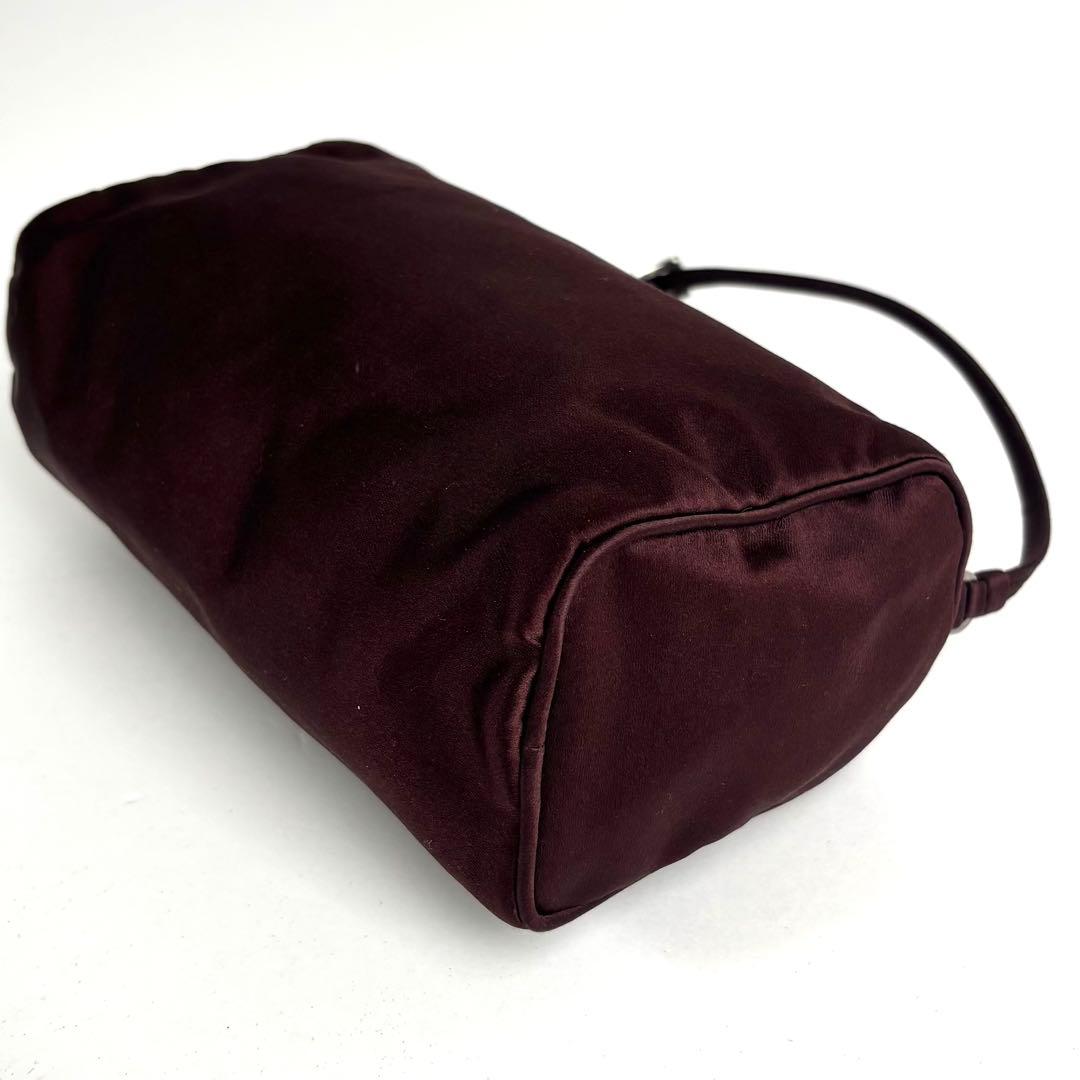 未使用に近い PRADA プラダ サテン アクセサリーポーチ ハンドバッグ