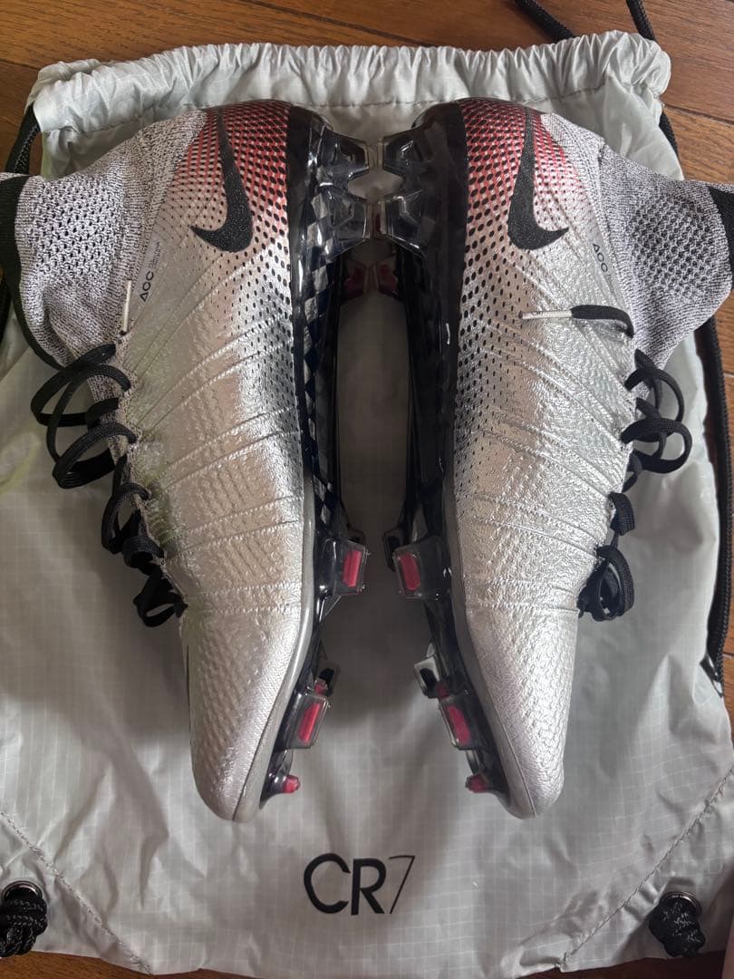 Nike CR7 サッカーシューズ ロナウドモデル