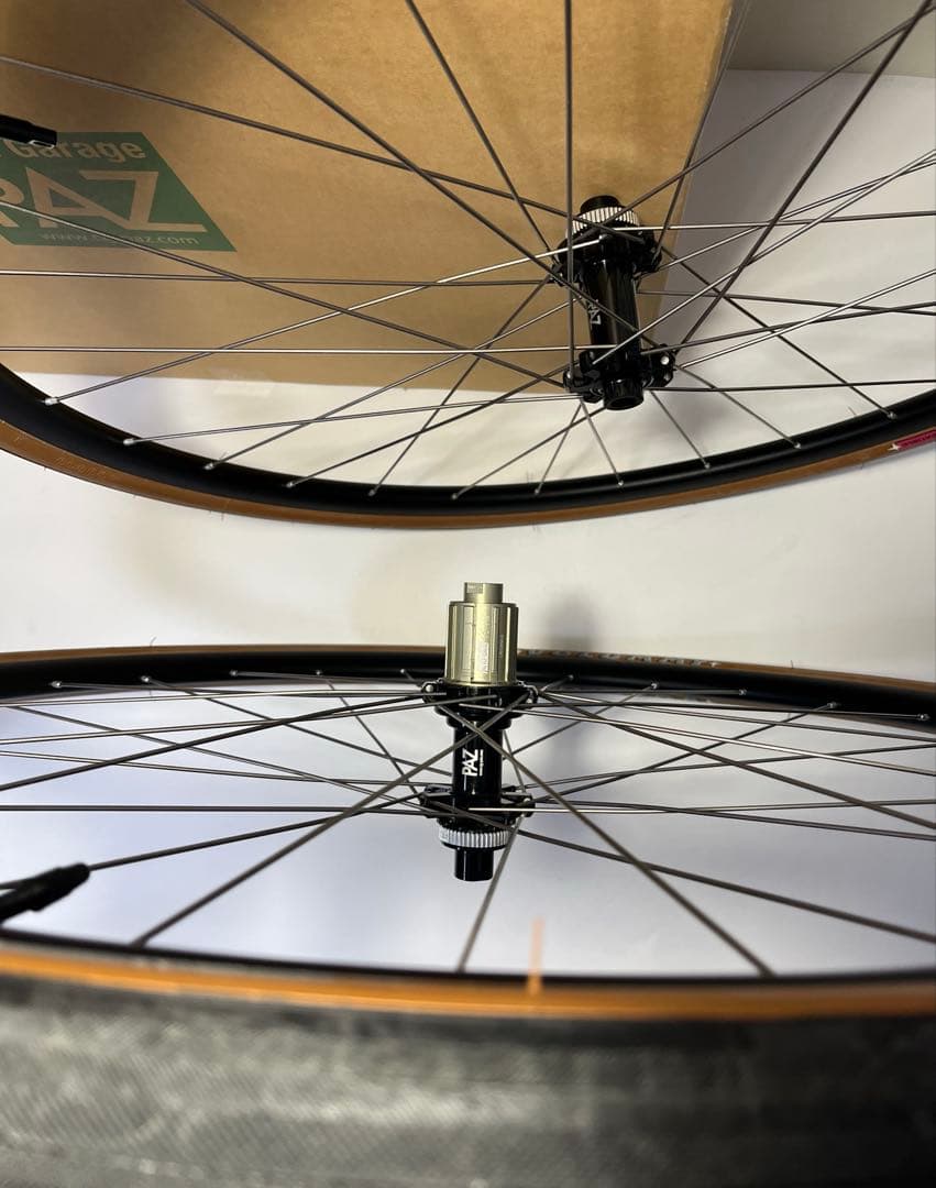 700C DISCブレーキ 28Hリム チタンスポーク 手組ホイールセット