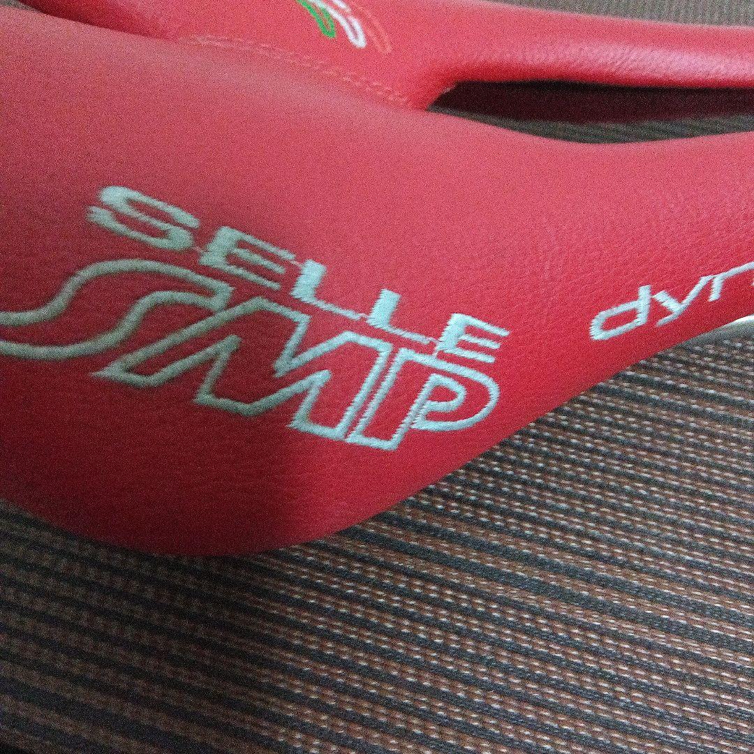 Selle SMP Dynamico サドル レッド