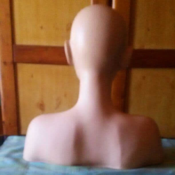 ビューラックスエステ専用ドール