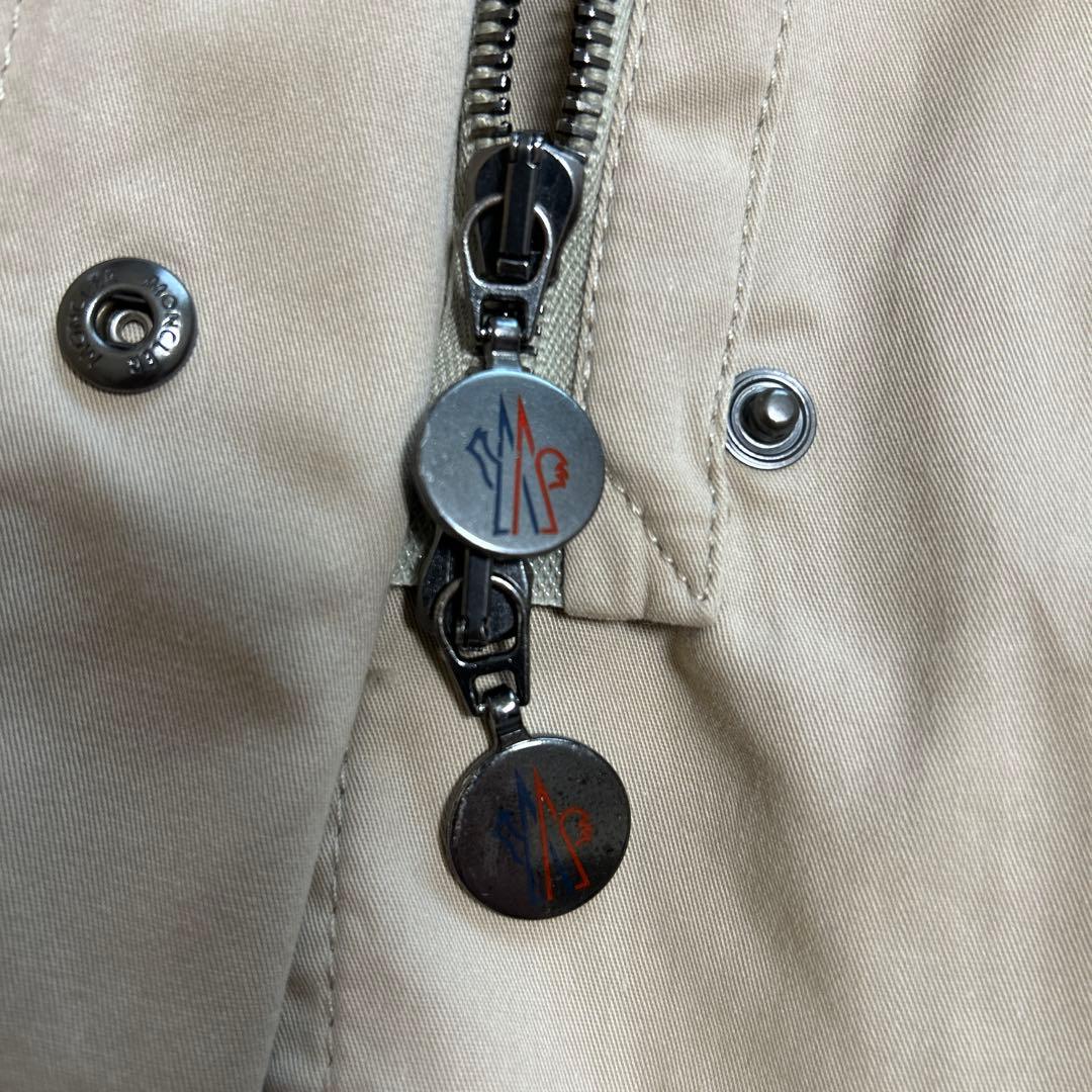 どり　モンクレール　モッズコート　ダウンインナー付きコート