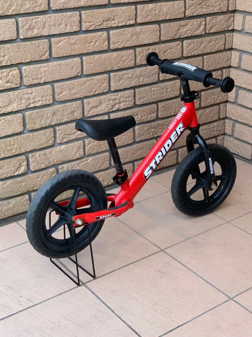 【美品】ストライダー スポーツモデル 12インチ　日本正規品