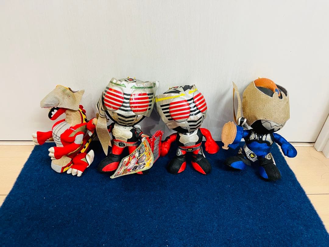 仮面ライダー龍騎　レトロ　ぬいぐるみ