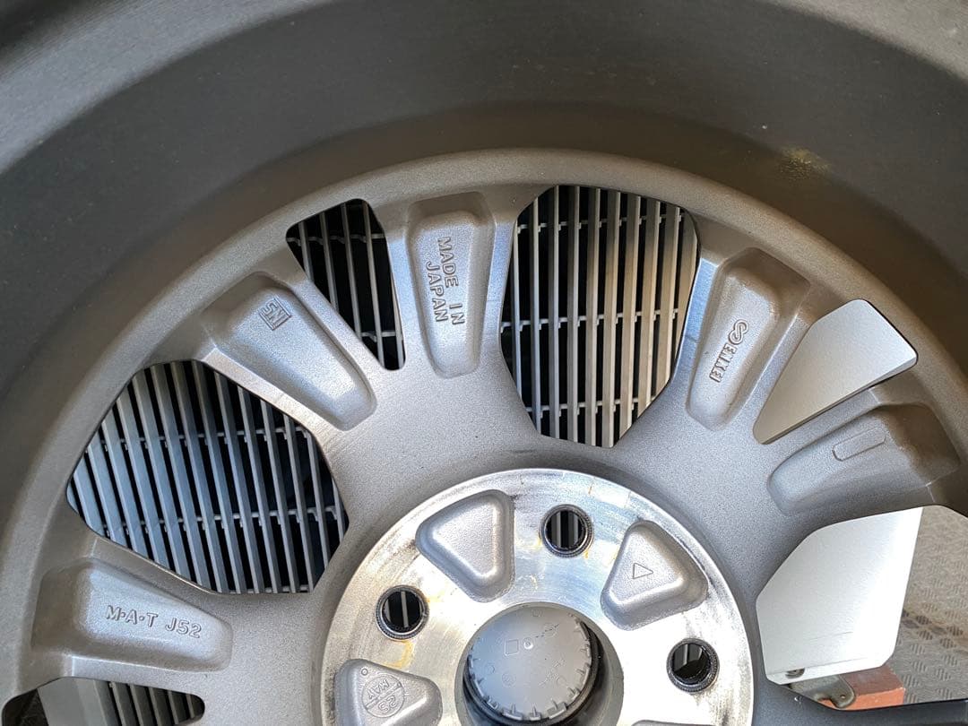 フォレスターSK純正ホイール4本セット 225/55R18 PCD114.3mm