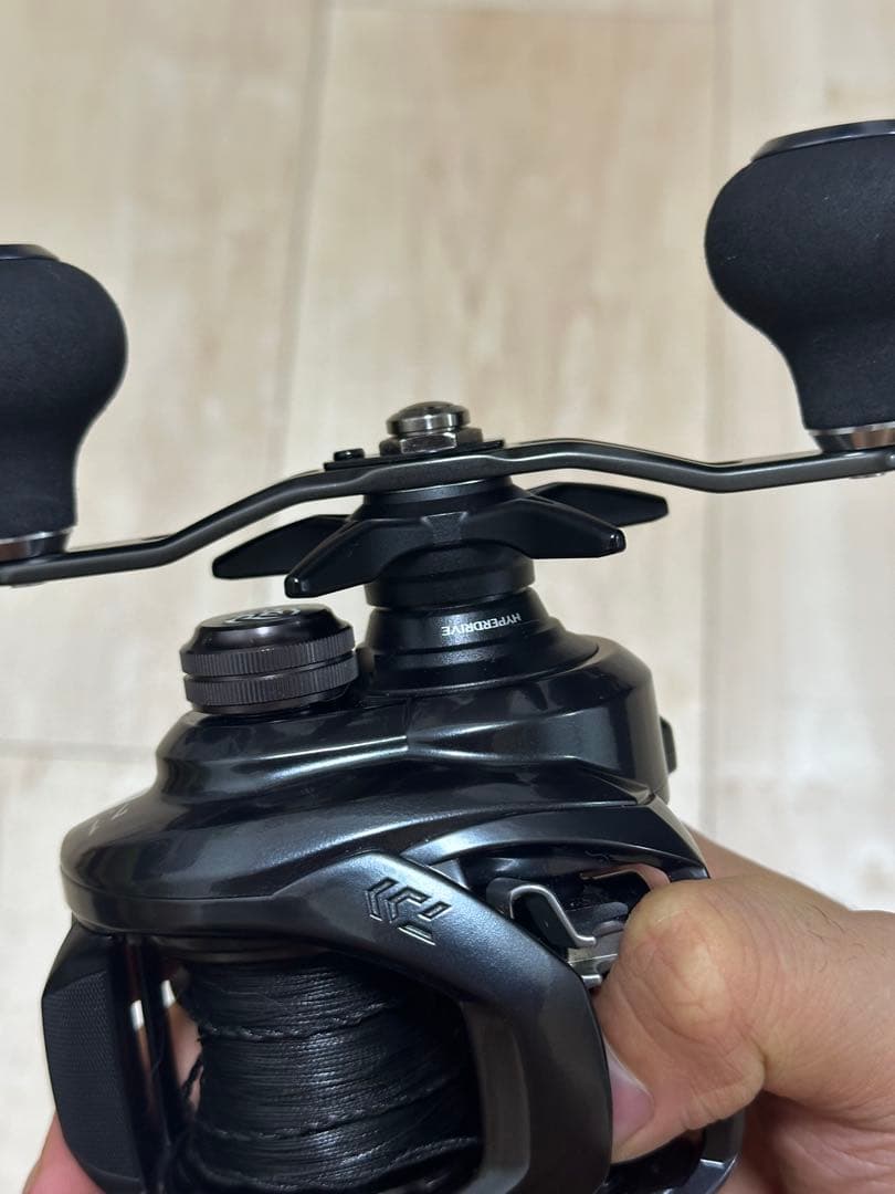 ダイワ タトゥーラ　TW　400XH 400 ベイトリール 左ハンドル 美品