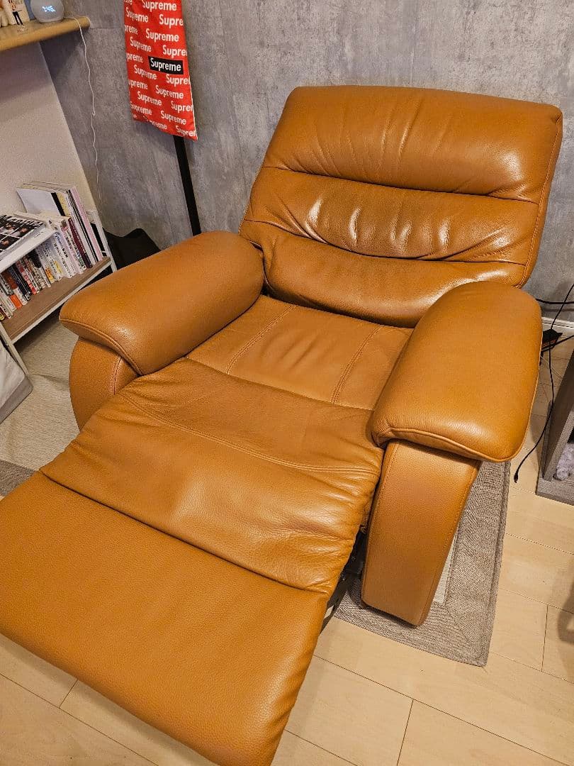 ニトリ 本革 厚革 リクライニングソファ ビリーバ 1人掛