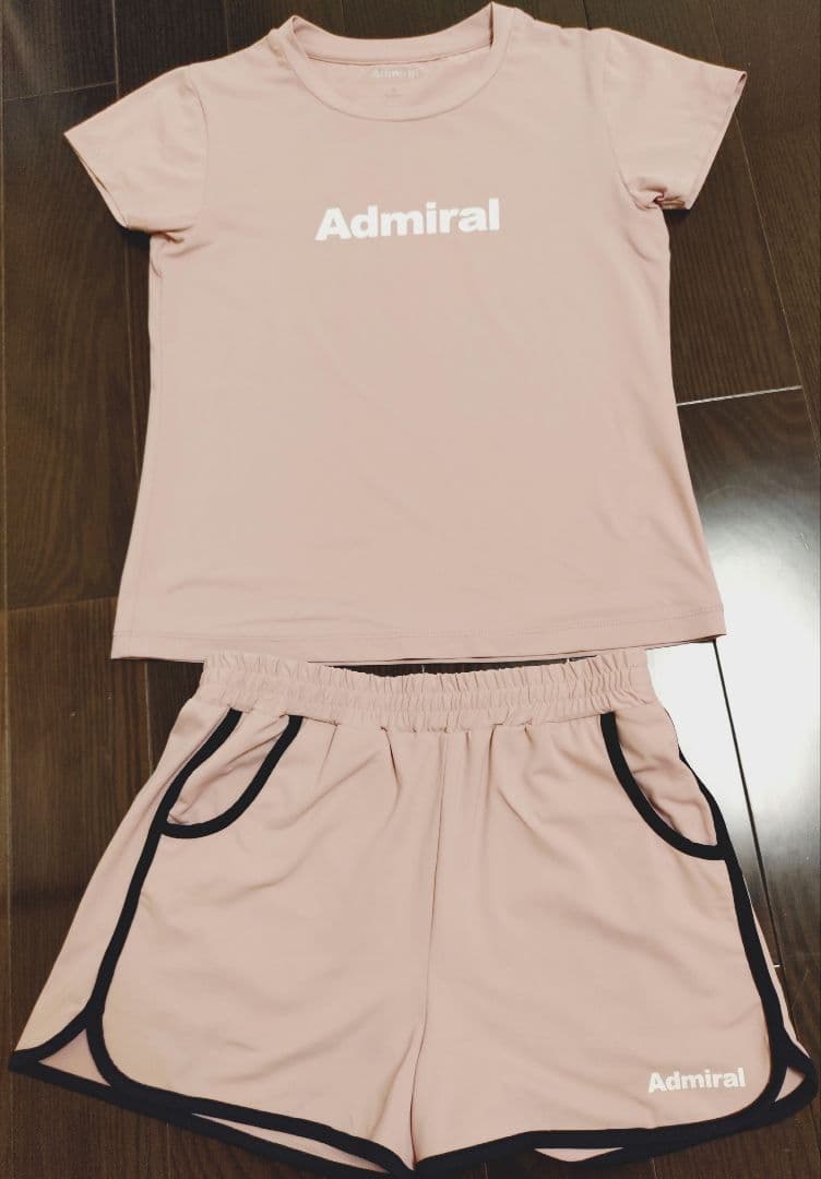 Admiral ピンク Tシャツとショートパンツセットアップ