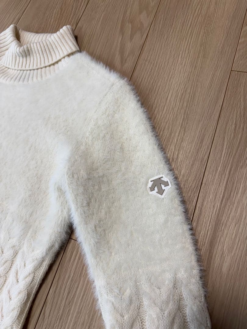 デサントゴルフ　タートルニット