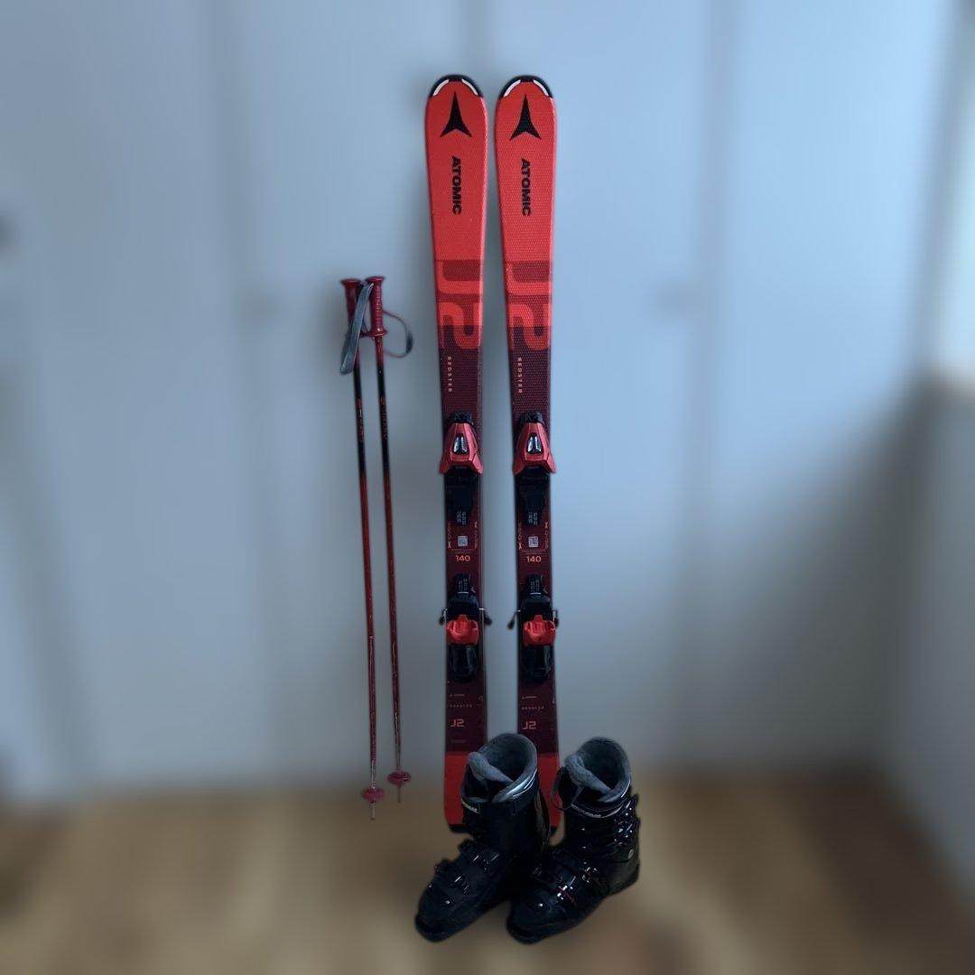 ATOMIC スキー赤140cm ブーツ黒25cm 4点セット