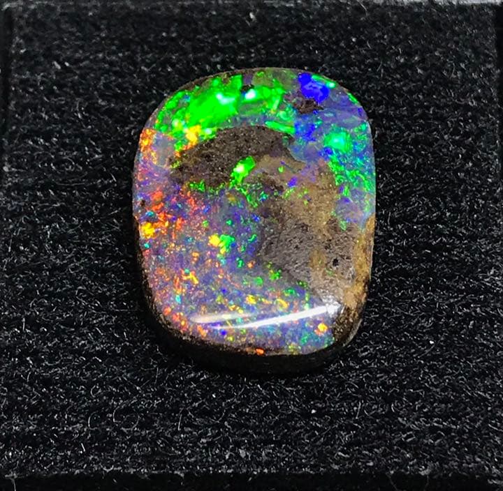 美品ボルダーオパールルース