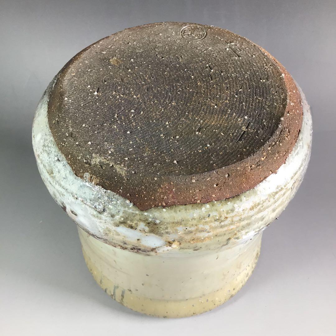 Ｒ６８　水指　『萩焼』『中村龍和造』　共箱　茶道具