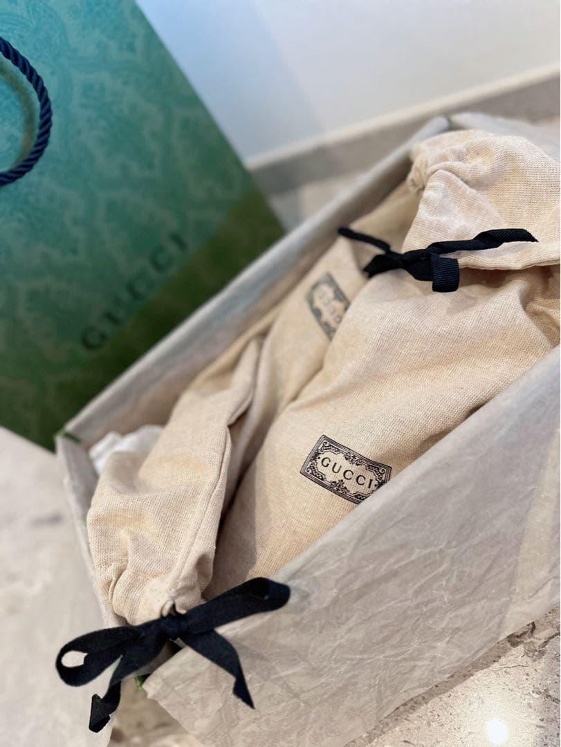 ✨新品✨GUCCIミュールサンダル37✨GGクリスタル✨早いもの勝ち✨翌日発送♡