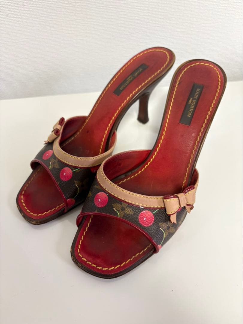 ルイヴィトン　louis vuitton 村上隆　チェリー　サンダル　ミュール