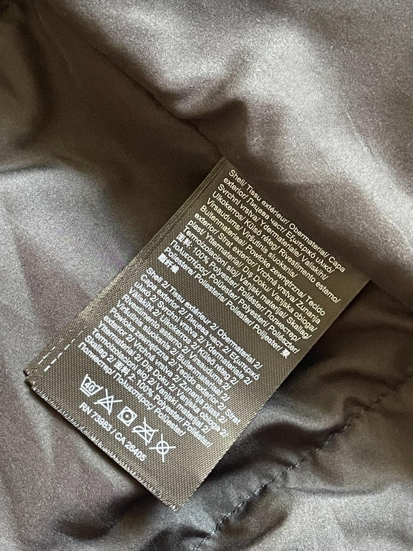 ［新品］Helly HansenヘリーハンセンActivePuffyジャケット黒