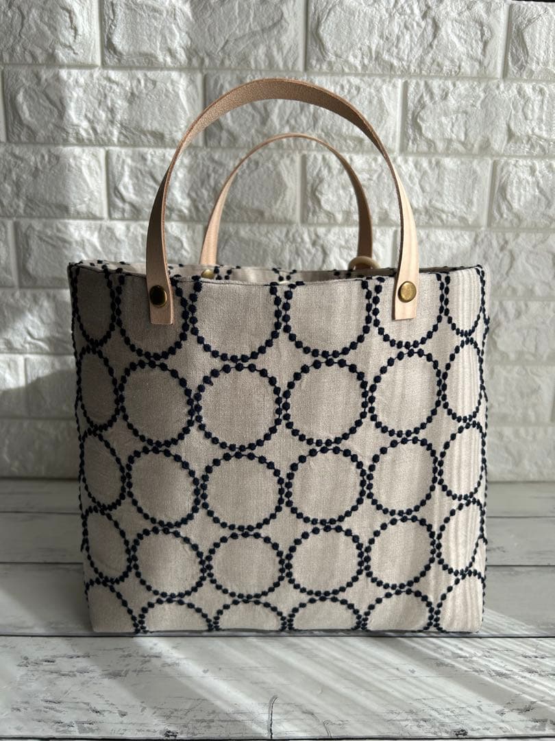 【1036】ミナペルホネンタンバリントートバッグ　ベージュ×ネイビー