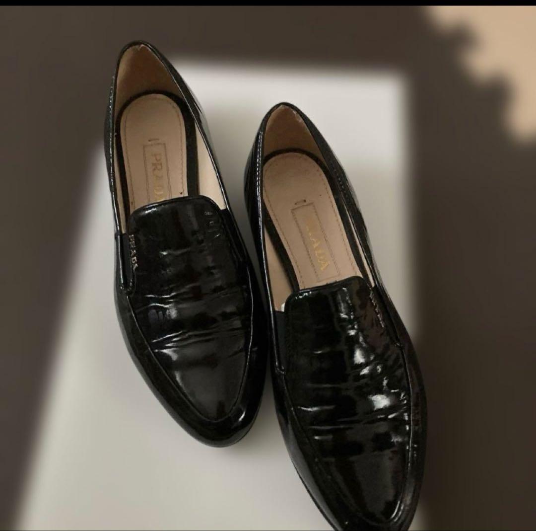 PRADA ブラックレザー ローファー　10736E 37 1/2
