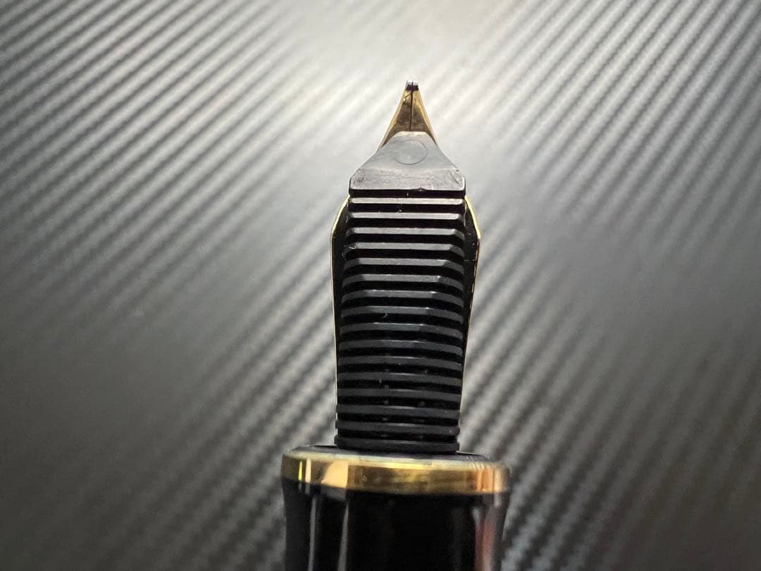 ペリカン スーベレーン M800 万年筆 ブラック M 中字